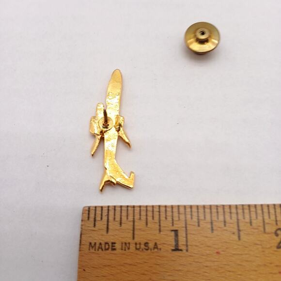 U.S. Air Force Jet Lapel Pin Gold Tone Military Bomber Tie Tack Aviation Gift - Picture 11 of 11